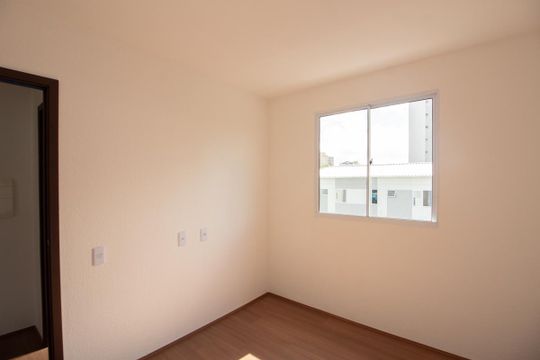Quarto 1 de apartamento para alugar com 2 quartos, 45m² em Jardim Alvorada, Contagem