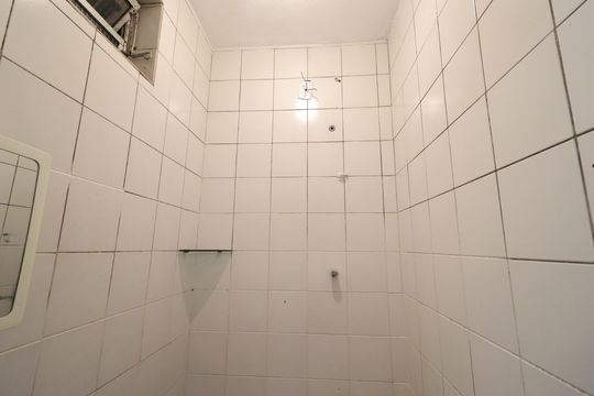 Banheiro de casa para alugar com 1 quarto, 25m² em Vila do Castelo, São Paulo