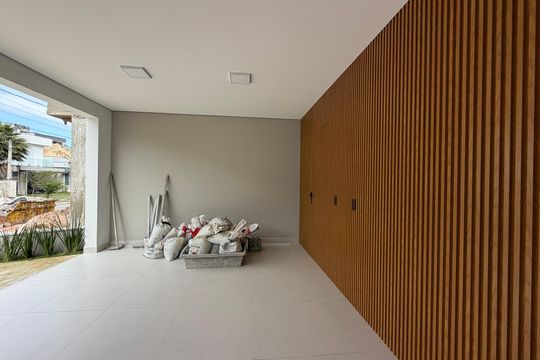 Garagem de casa de condomínio à venda com 3 quartos, 170m² em Gramadão, Jundiaí