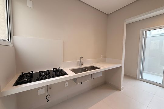 Cozinha de casa de condomínio à venda com 3 quartos, 170m² em Gramadão, Jundiaí