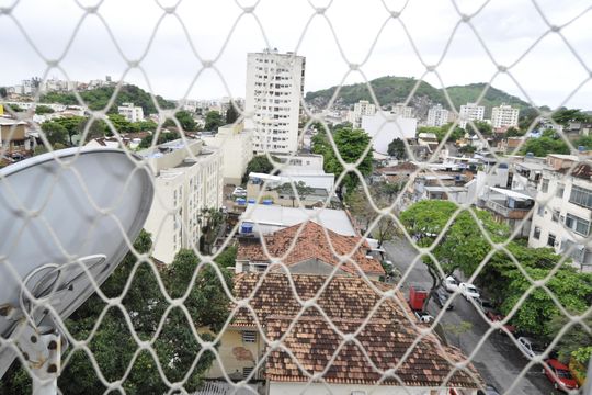 Vista Quarto de apartamento para alugar com 2 quartos, 64m² em Lins de Vasconcelos, Rio de Janeiro