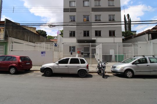 Fachada de kitnet/studio para alugar com 1 quarto, 16m² em Itaquera, São Paulo