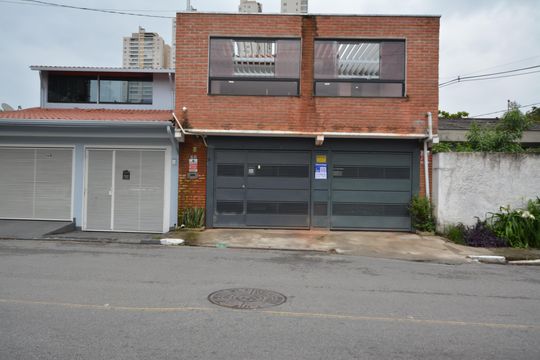 Casa à venda com 3 quartos, 230m² em Rio Pequeno, São Paulo