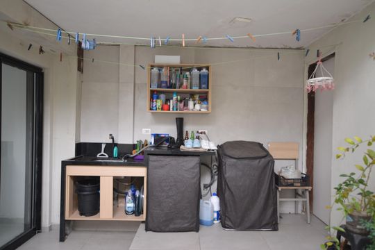 AREA DE SERVIÇO de casa à venda com 3 quartos, 230m² em Rio Pequeno, São Paulo
