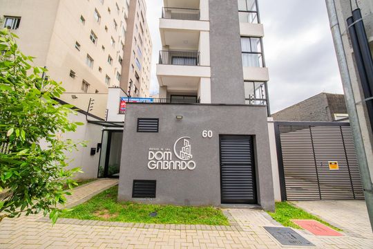 Fachada de apartamento à venda com 2 quartos, 86m² em Capão Raso, Curitiba