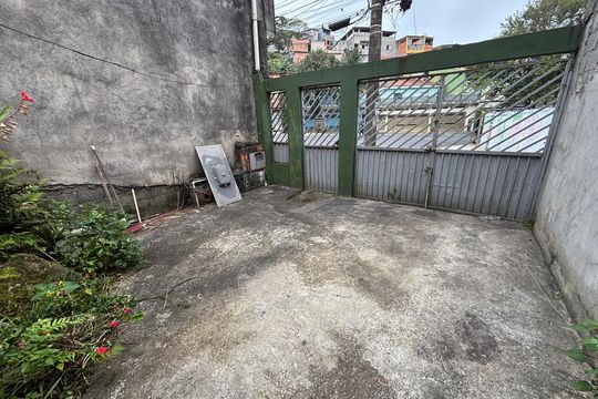 Garagem de casa à venda com 2 quartos, 135m² em Alianca, Ribeirão Pires