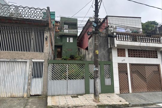 Fachada de casa à venda com 2 quartos, 135m² em Alianca, Ribeirão Pires