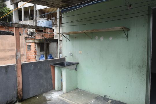 Lavanderia de casa para alugar com 1 quarto, 60m² em Parque Novo Santo Amaro, Embu das Artes