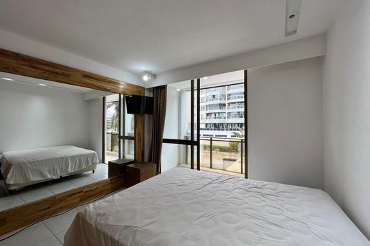 Quarto  de apartamento para alugar com 1 quarto, 76m² em Barra da Tijuca, Rio de Janeiro