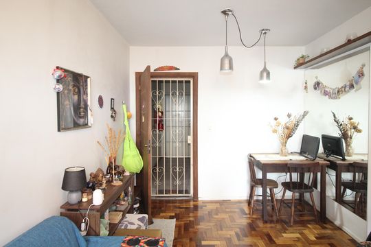 Apartamento à venda com 1 quarto, 42m² em Moinhos de Vento, Porto Alegre