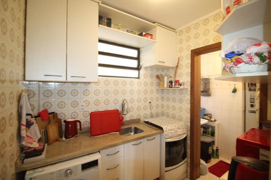 Cozinha de apartamento à venda com 1 quarto, 42m² em Moinhos de Vento, Porto Alegre