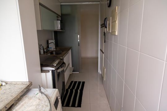 Cozinha de apartamento para alugar com 3 quartos, 85m² em Barra da Tijuca, Rio de Janeiro
