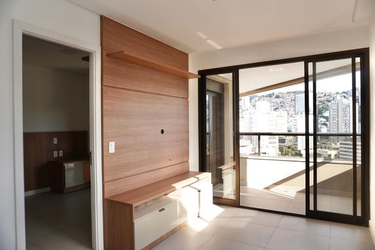 Sala de kitnet/studio para alugar com 1 quarto, 41m² em Santa Efigênia, Belo Horizonte
