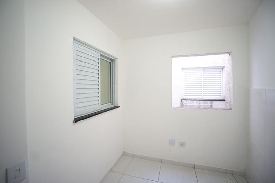 Área de serviço de apartamento para alugar com 2 quartos, 47m² em Vila Gomes Cardim, São Paulo