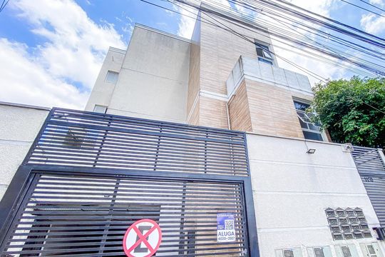 Fachada  de apartamento para alugar com 2 quartos, 45m² em Vila Talarico, São Paulo