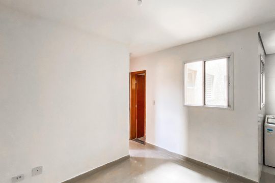 Sala/Cozinha de apartamento para alugar com 2 quartos, 45m² em Vila Talarico, São Paulo