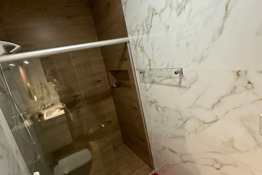 Banheiro Social de casa à venda com 5 quartos, 1000m² em Colônia Agrícola Samambaia, Brasília