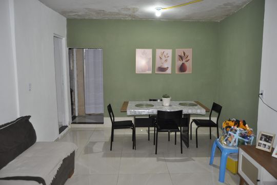 Casa à venda com 2 quartos, 100m² em Inhaúma, Rio de Janeiro