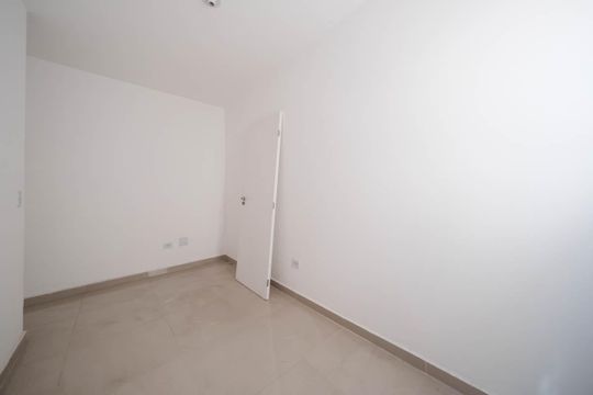 Quarto 2 de apartamento para alugar com 2 quartos, 40m² em Cidade Patriarca, São Paulo