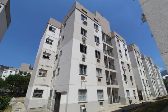 Fachada de apartamento à venda com 3 quartos, 60m² em Jacarepaguá, Rio de Janeiro