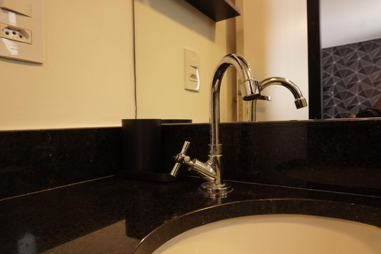 Apartamento - Banheiro de apartamento para alugar com 1 quarto, 20m² em Parque Arnold Schimidt, São Carlos