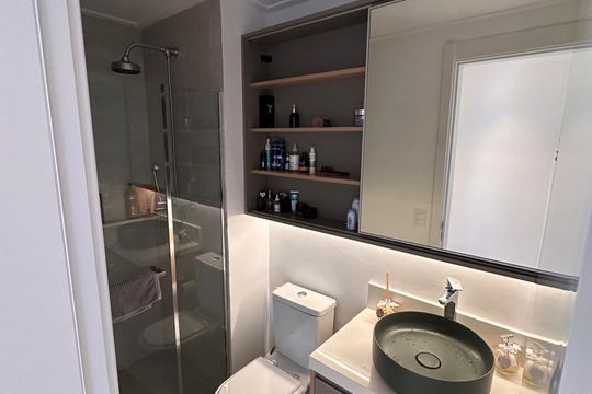 Banheiro de apartamento à venda com 2 quartos, 68m² em Vila Mariana, São Paulo