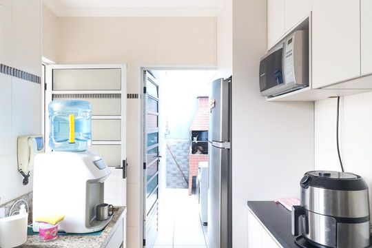 Cozinha de casa de condomínio para alugar com 2 quartos, 65m² em Vila Albertina, São Paulo