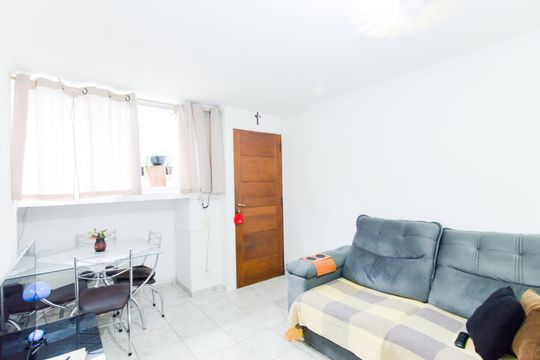 Sala de apartamento à venda com 2 quartos, 70m² em Parque Cecap, Guarulhos