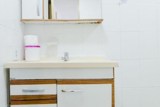 Banheiro  de apartamento à venda com 2 quartos, 70m² em Parque Cecap, Guarulhos