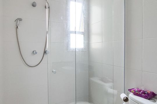 Banheiro Social de apartamento para alugar com 2 quartos, 57m² em Jardim Valdibia, São Bernardo do Campo