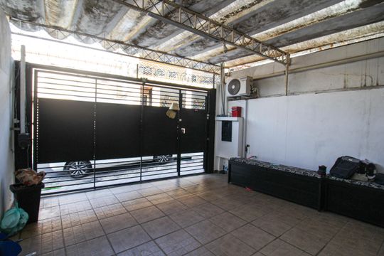 Garagem de casa para alugar com 2 quartos, 120m² em Freguesia do Ó, São Paulo
