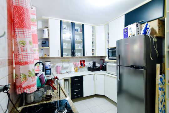 Cozinha de casa de condomínio à venda com 2 quartos, 119m² em Jardim Adriana, Guarulhos