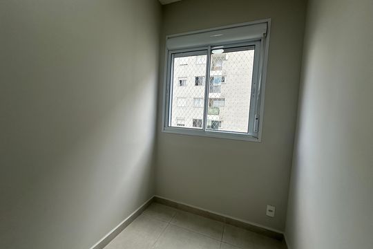Quarto 1 de apartamento para alugar com 1 quarto, 42m² em Jardim Tupanci, Barueri