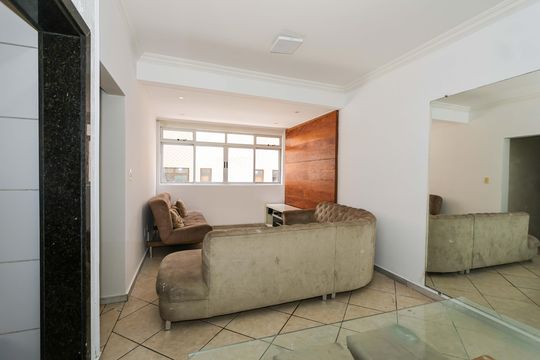 Sala de apartamento para alugar com 3 quartos, 89m² em Nova Suíça, Belo Horizonte