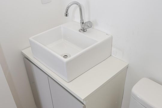 Banheiro de apartamento para alugar com 2 quartos, 31m² em Várzea da Barra Funda, São Paulo
