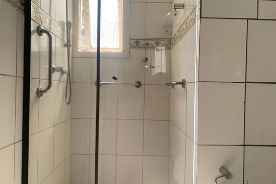 Banheiro da Suíte de apartamento à venda com 2 quartos, 150m² em Centro, São Leopoldo