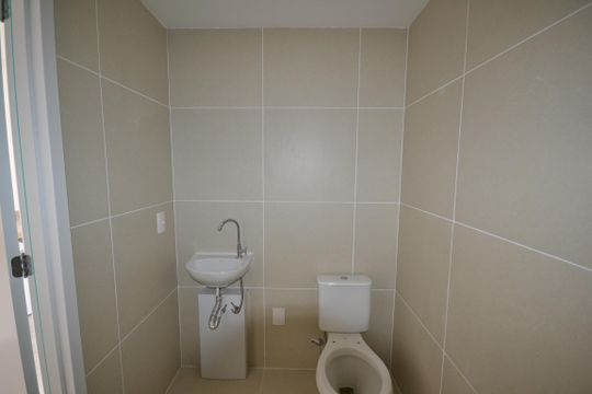 Banheiro de kitnet/studio à venda com 1 quarto, 26m² em Butantã, São Paulo