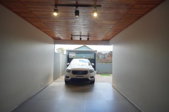 Garagem de casa à venda com 2 quartos, 300m² em Scharlau, São Leopoldo