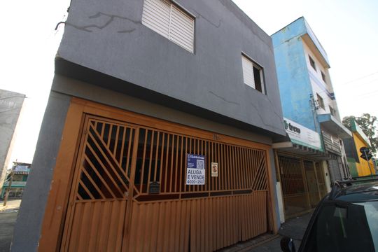Fachada de casa para alugar com 4 quartos, 168m² em Jardim Lisboa, São Paulo