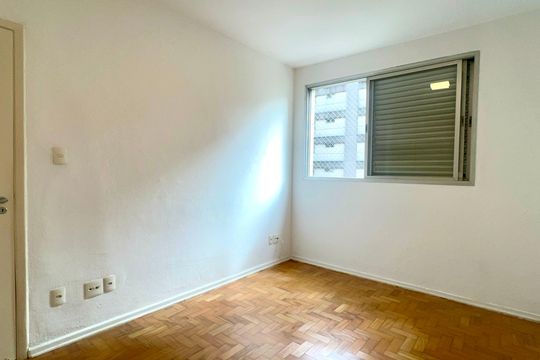 Quarto 1 de apartamento para alugar com 2 quartos, 102m² em Cerqueira César, São Paulo