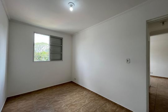 Quarto 2 de apartamento para alugar com 2 quartos, 54m² em Jardim Santo Elias, São Paulo