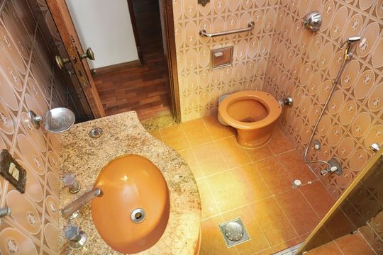 Banheiro Social de casa para alugar com 3 quartos, 250m² em Paraíso, Belo Horizonte