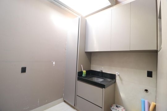 Área de Serviço de casa para alugar com 3 quartos, 200m² em Brasil, Uberlândia