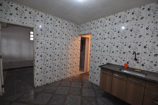 Cozinha de casa para alugar com 2 quartos, 80m² em Jardim Francisco Mendes, São Paulo