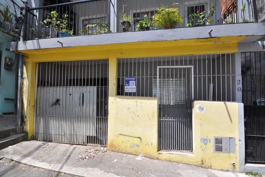 Fachada de casa para alugar com 2 quartos, 80m² em Jardim Francisco Mendes, São Paulo