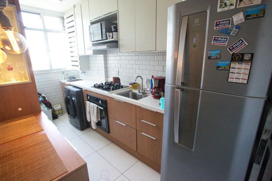 Cozinha de apartamento à venda com 2 quartos, 54m² em Taquara, Rio de Janeiro