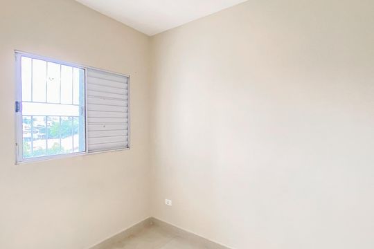Quarto 1 de apartamento para alugar com 2 quartos, 40m² em Parque Cisper, São Paulo