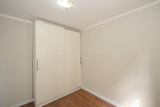 Quarto 2 de apartamento para alugar com 2 quartos, 68m² em Chácara Agrindus, Taboão da Serra