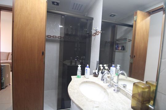 Banheiro de apartamento para alugar com 3 quartos, 70m² em Socorro, São Paulo