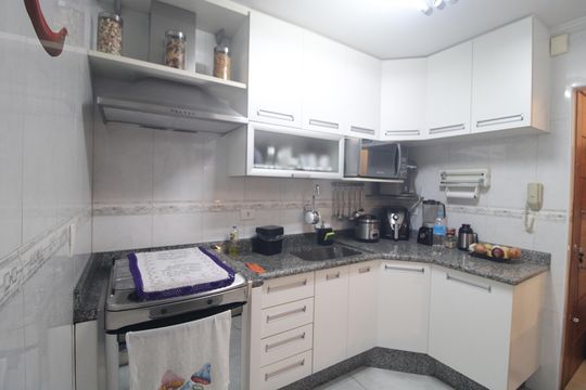 Cozinha de apartamento para alugar com 3 quartos, 70m² em Socorro, São Paulo